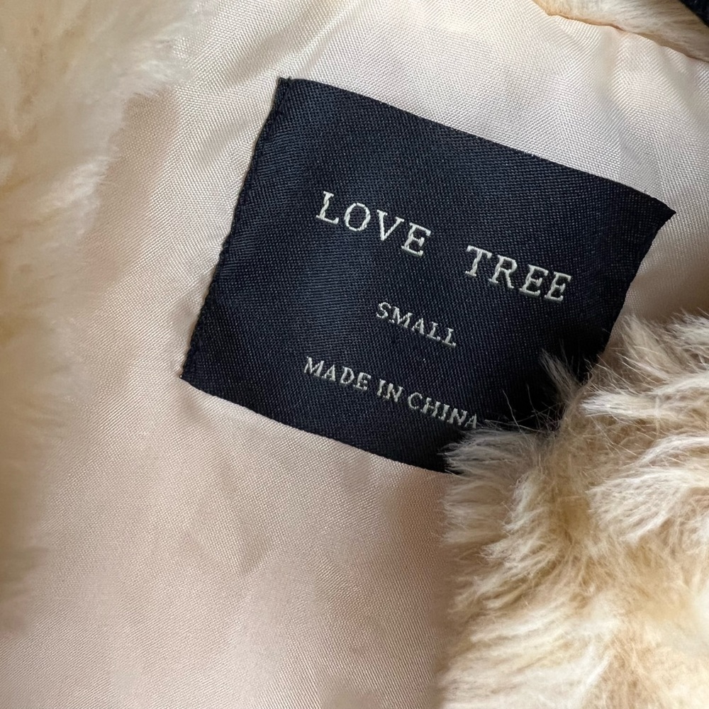 Women’s small Love Tree white cream tan faux fur vest faux leather button zip up - Picture 4 of 11